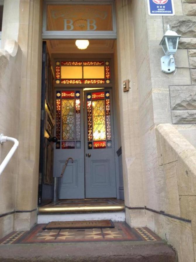 Oyo 3 Crescent Gardens Hotel Bath Exterior photo